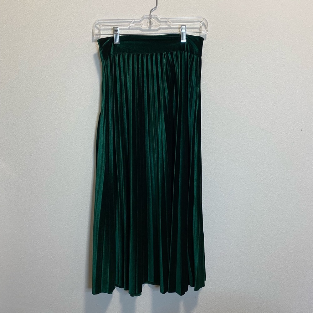 Green Velvet Pleated Midi Skirt Size S